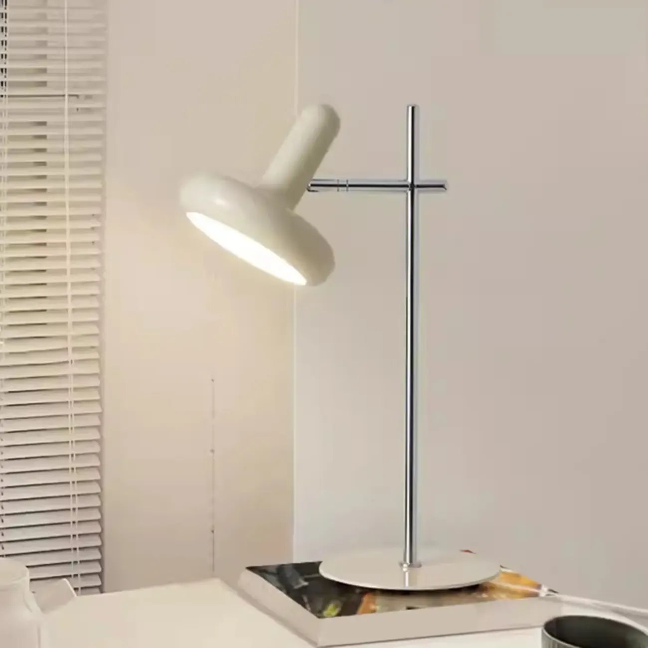 Minimalistic Geometric Off-White Metal Table Lamp for Bedroom