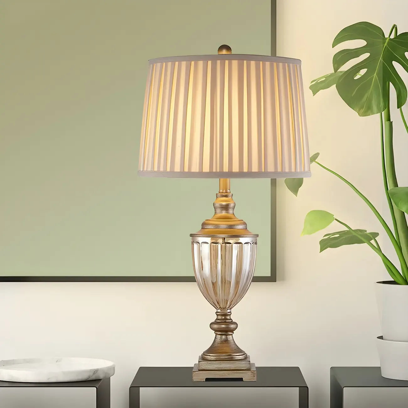 Classic Geometric Shade Gold Table Lamp for Residential