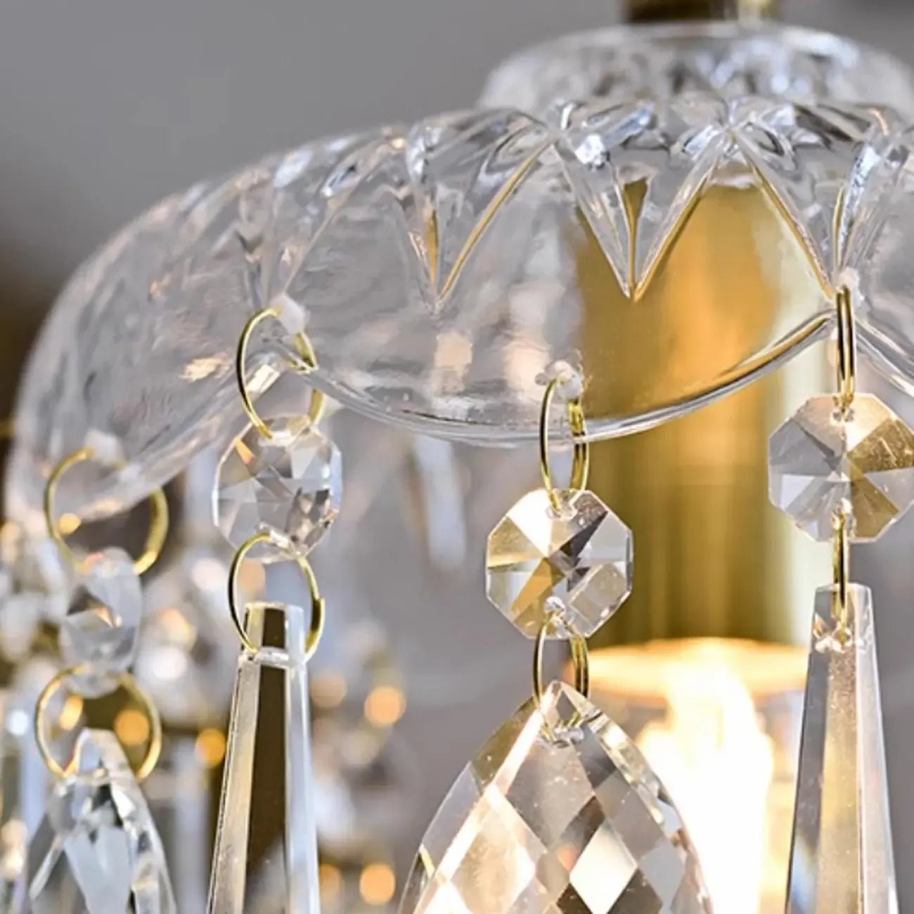 Elegant Clear Crystal Chandelier with Luxurious Accents for Living Room