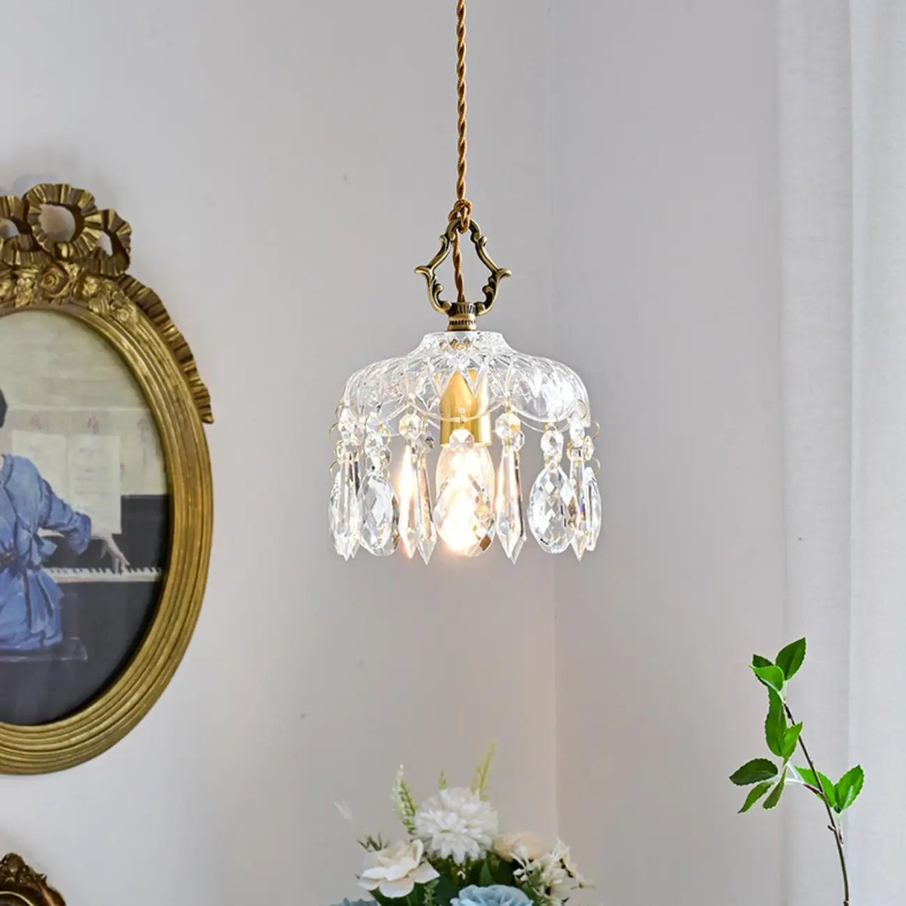 Elegant Clear Crystal Chandelier with Luxurious Accents for Living Room