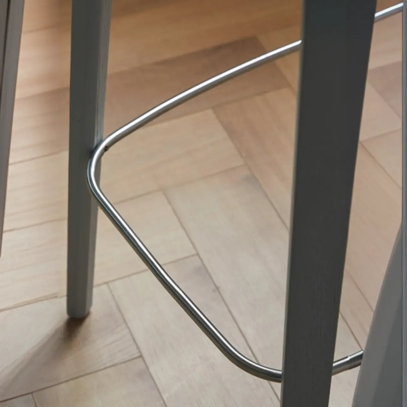 Minimalist Wooden Bar Stools with Footrest for Kitchen