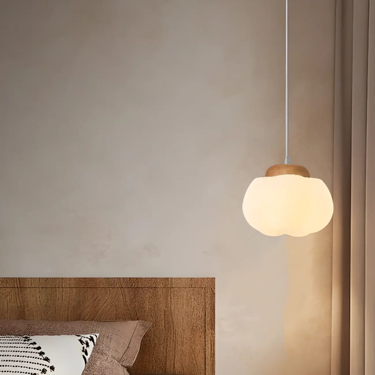 Glam Pumpkin Shape Pendant Light with Adjustable Hanging