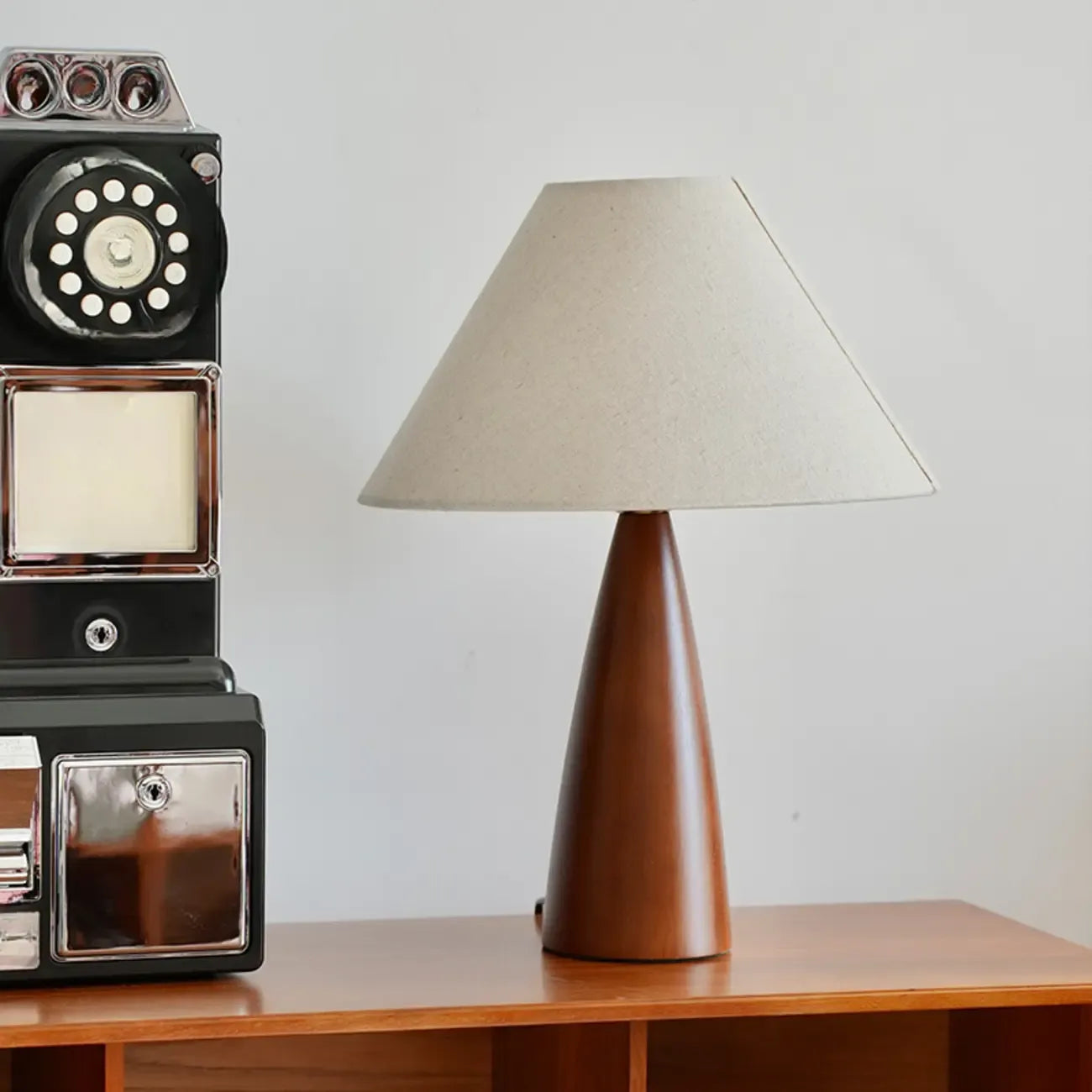 Trendy Walnut Wood Table Lamp Plug-In Electric for Bedroom