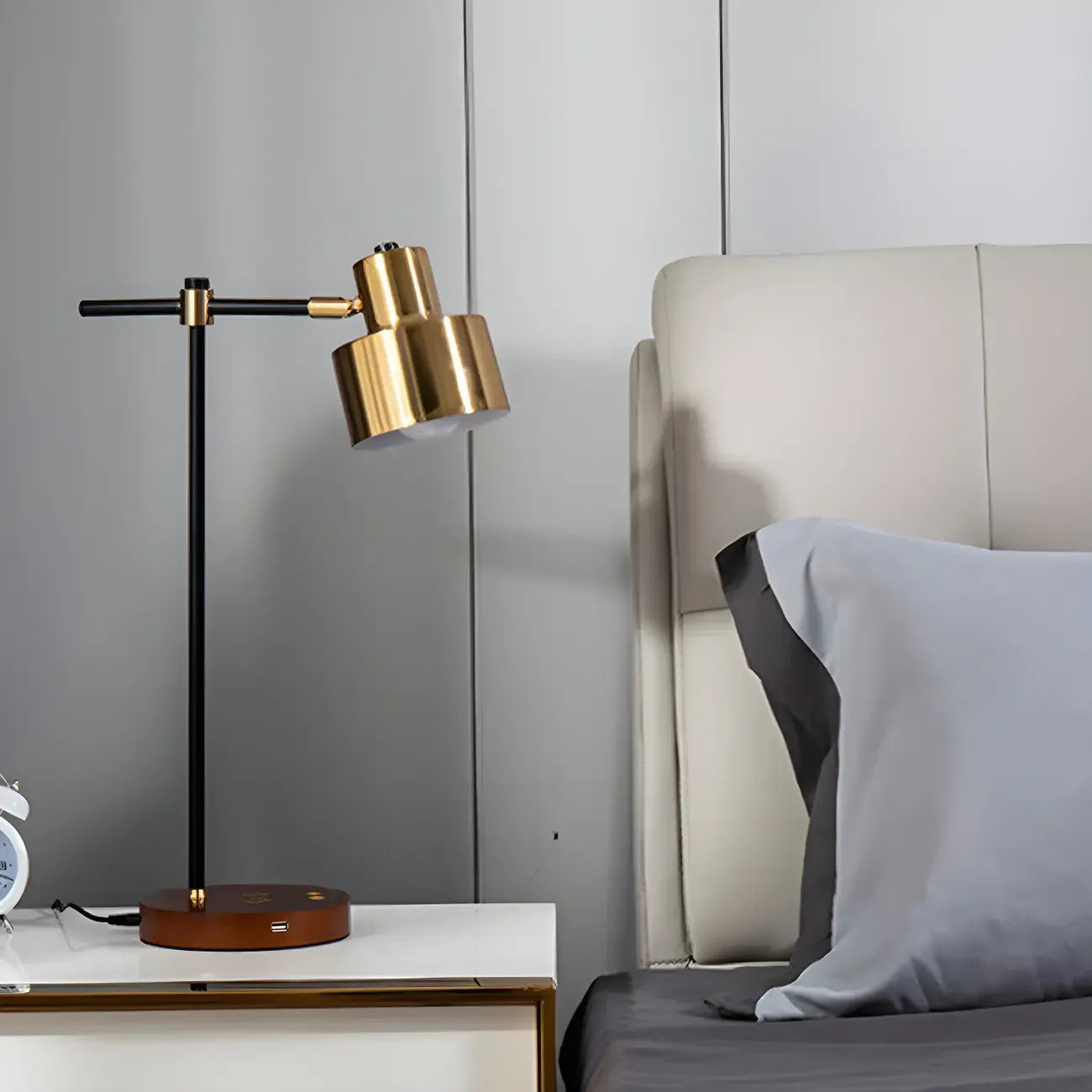 Contemporary Black Metal Eye Caring Table Lamp