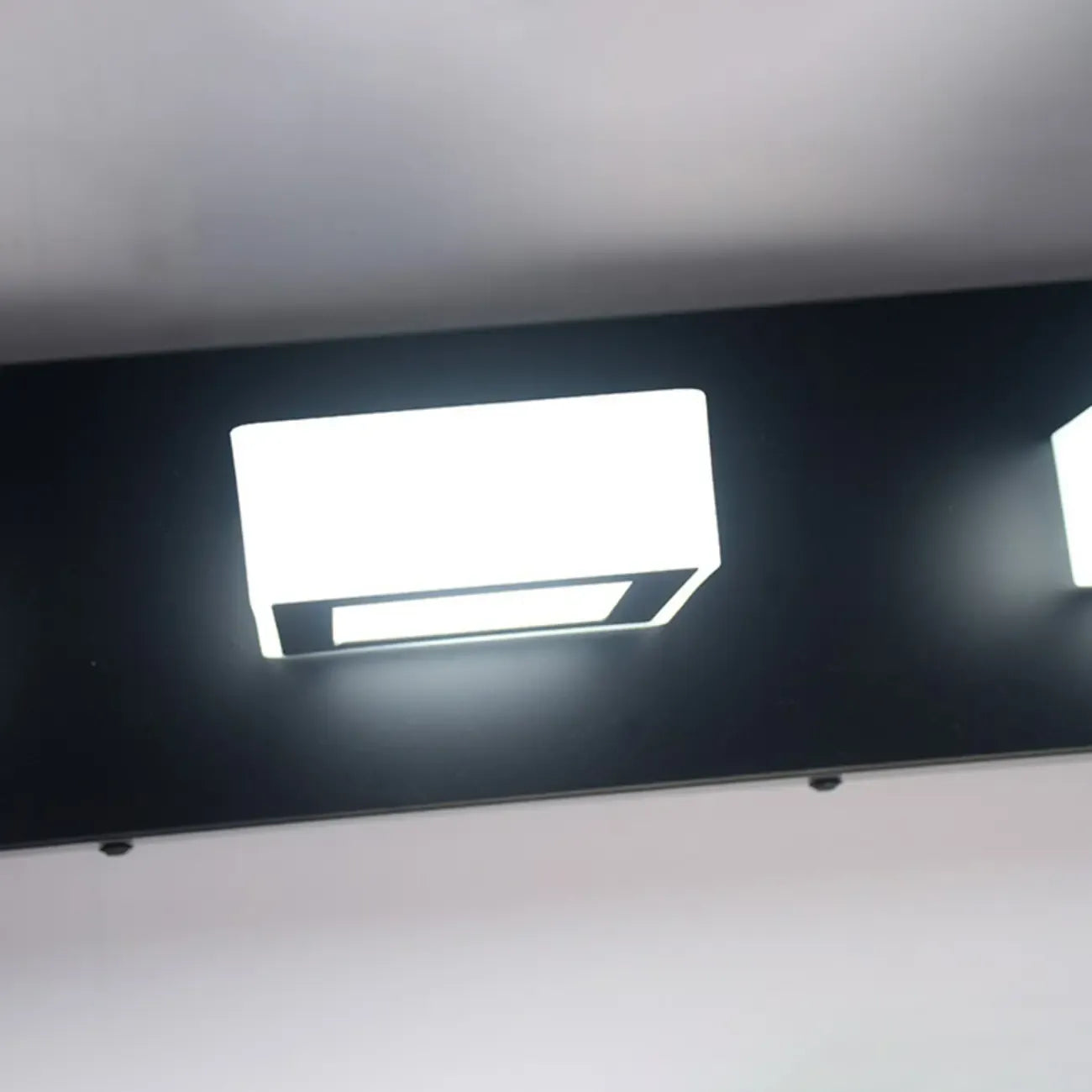 Creative Acrylic Cube 3 Head Wall Lamp for Bathroom Mirror