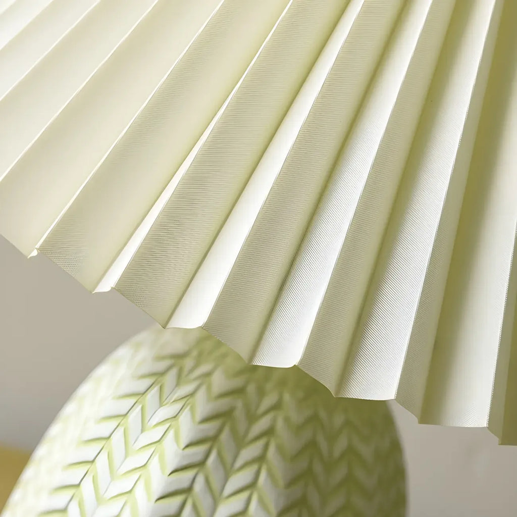 Country Style Pleated Shade Ceramic Table Lamp