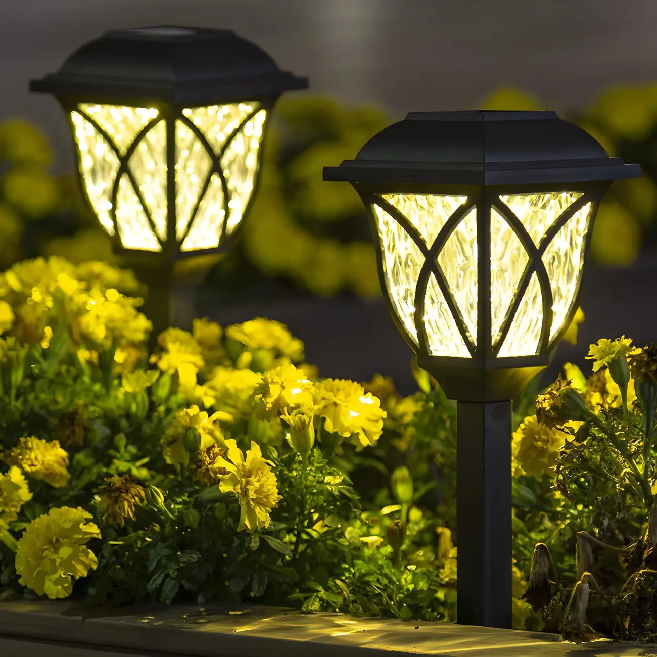 Artistic LED Solar Outdoor Bollard Light for Garden Pathway
