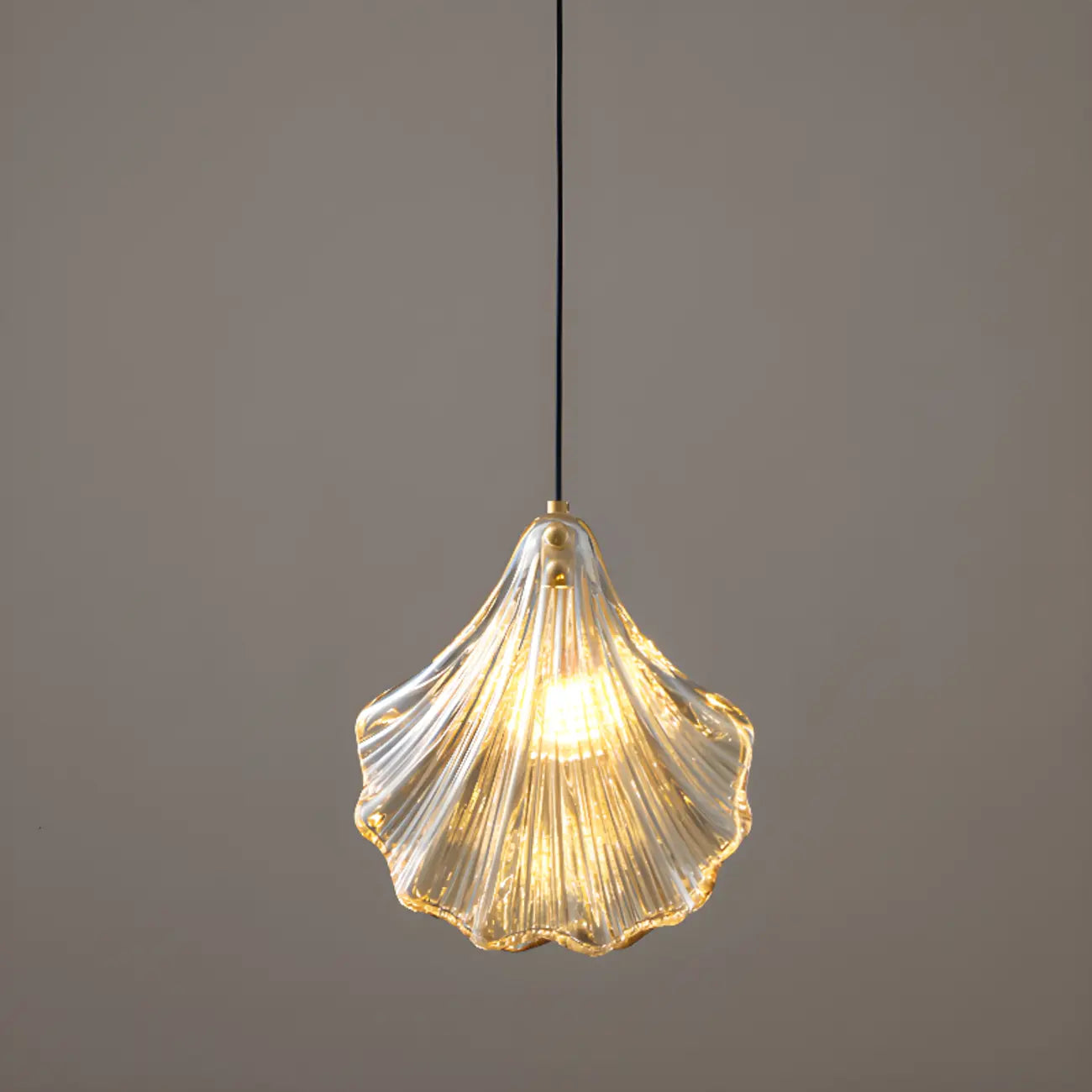 Artistic Ginkgo Clear Glass LED Pendant Light for Living Room