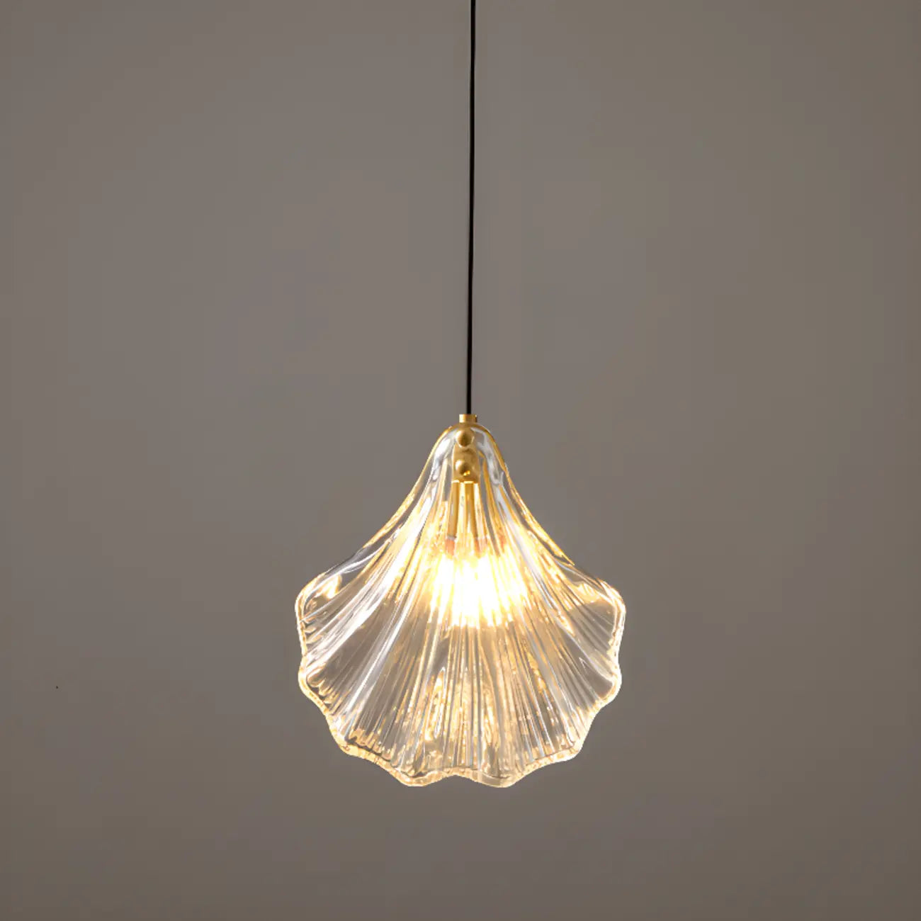 Artistic Ginkgo Clear Glass LED Pendant Light for Living Room