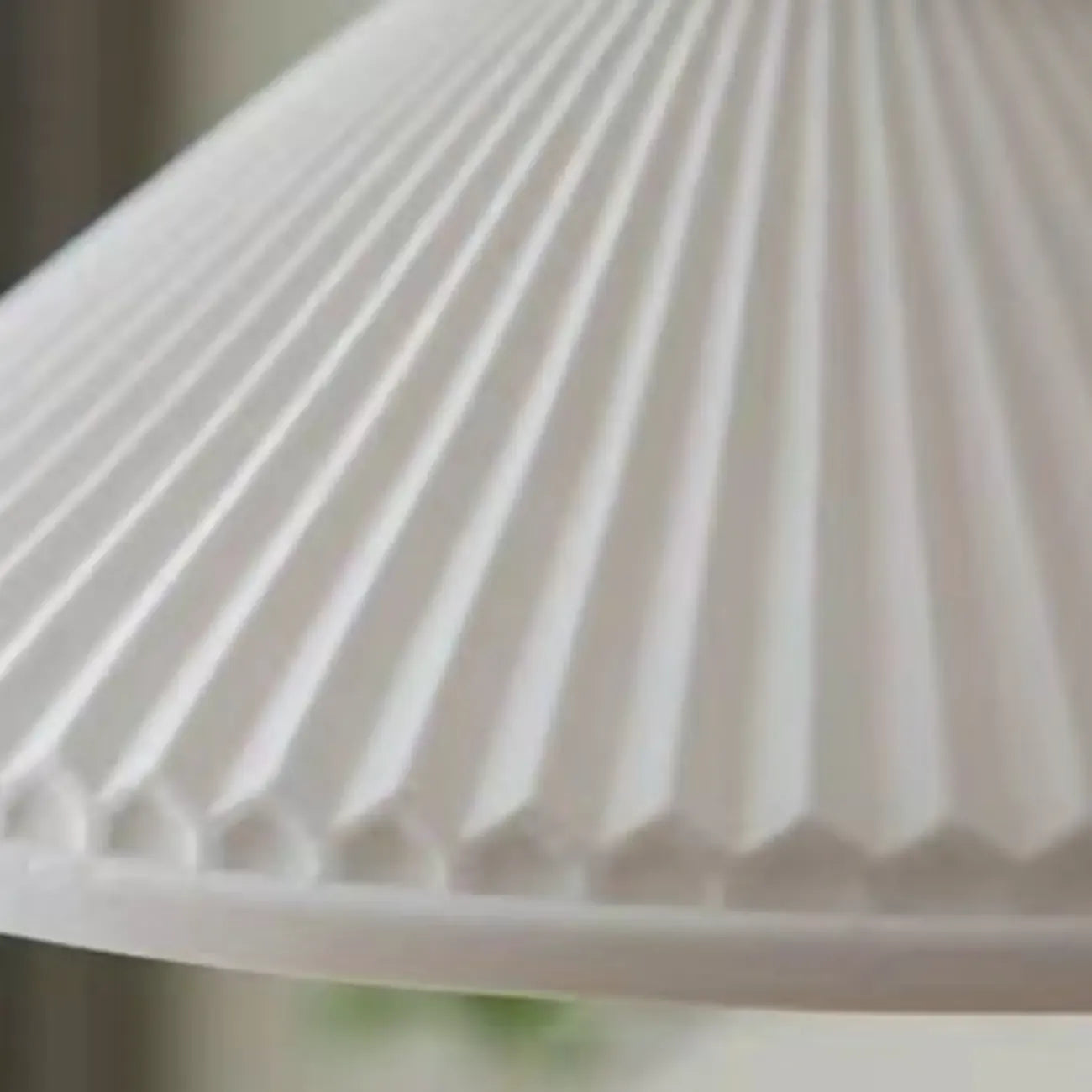 Elegant Classic Ceramic Pleated Cone Pendant Lamp for Living Room