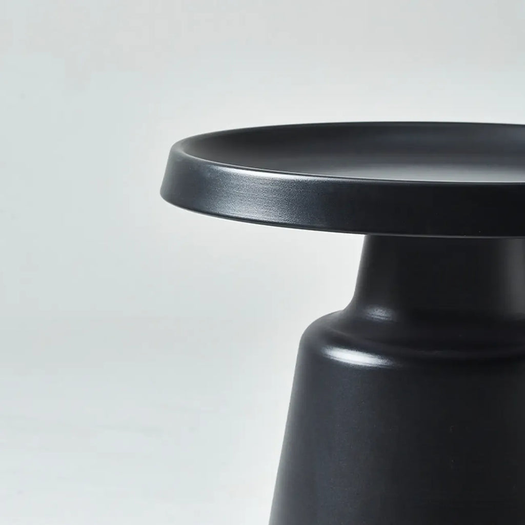 White Round Metal End Table with Tray Top for Living Room