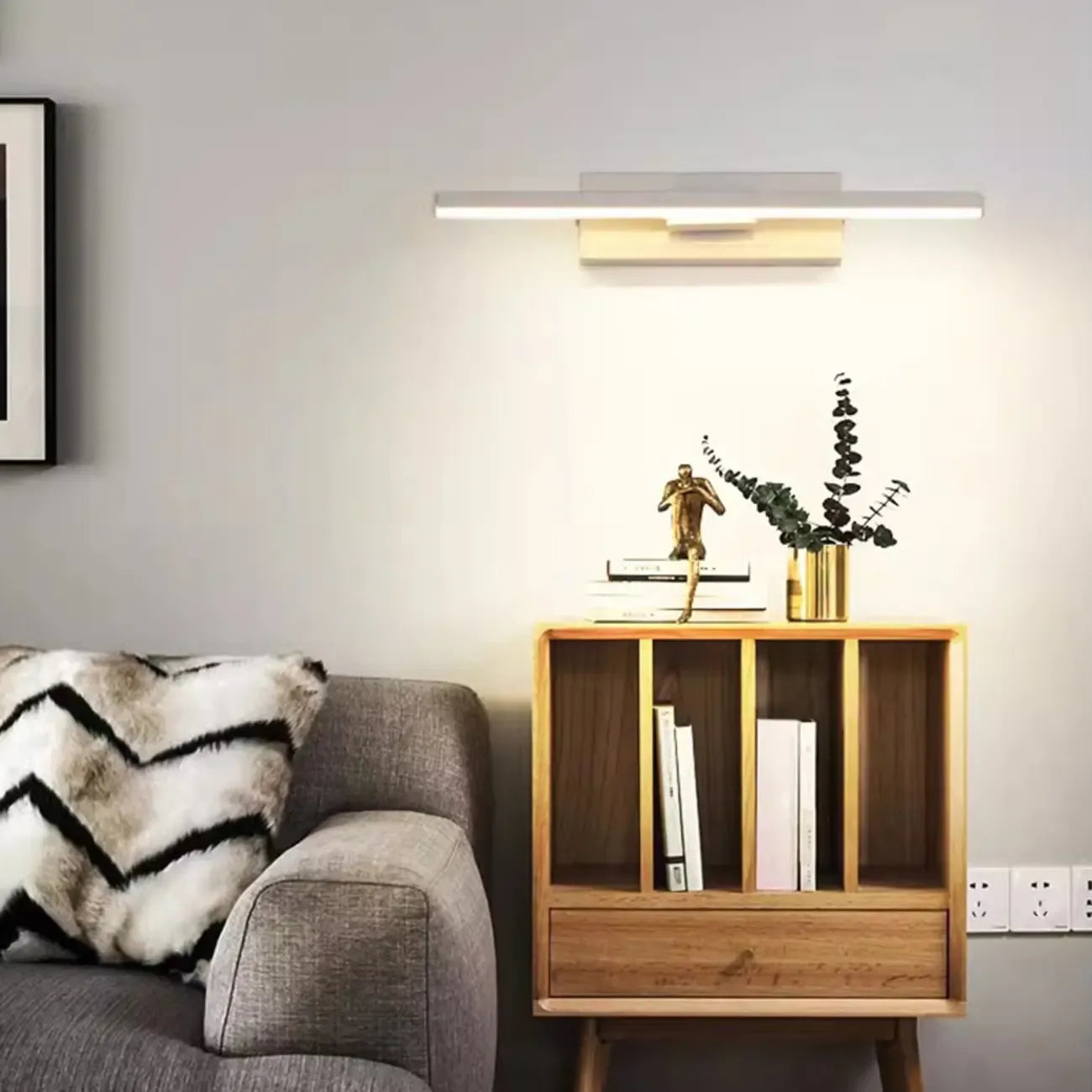 Rotatable Simple Black Linear Mini Wall Sconce Dimmable
