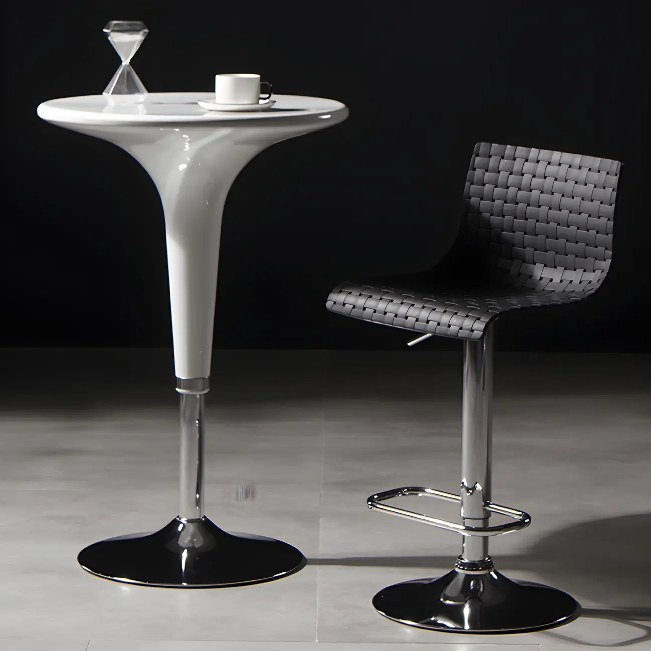 Modern Square Seat Plastic Rattan Adjustable Swivel Bar Stools