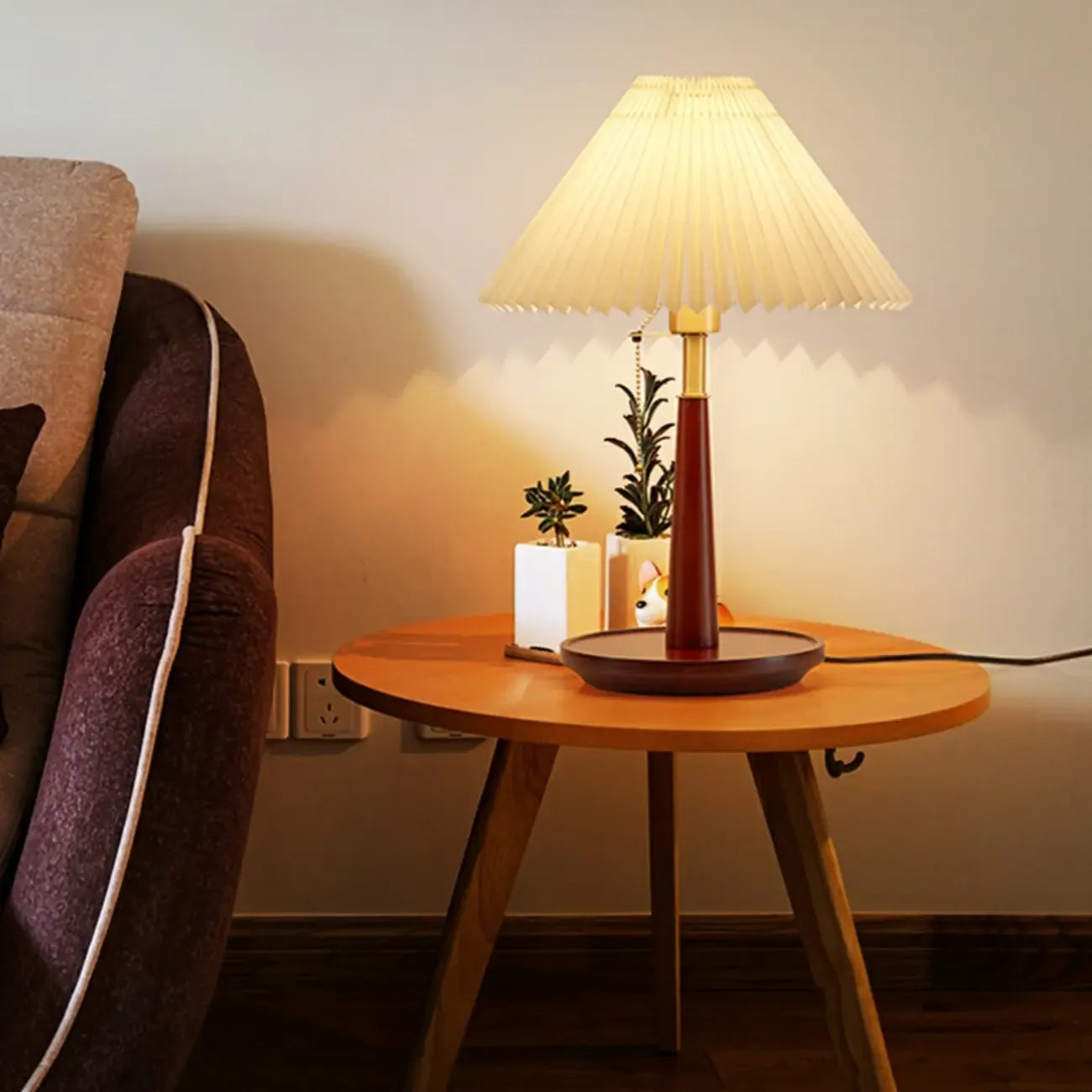 Elegant Metal Round Base Cone Fabric Shade Table Lamp
