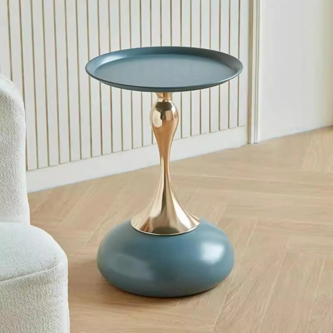 Elegant Black Stainless Steel Round Side Table