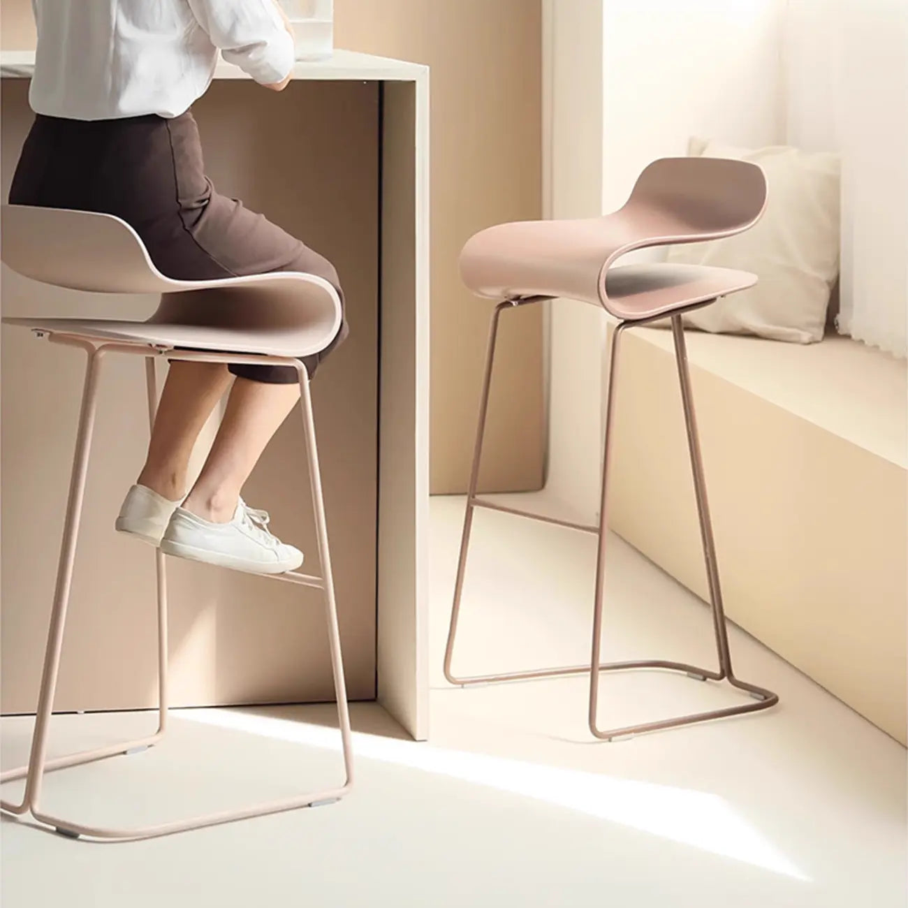Industrial Plastic Steel Frame Low Back Armless Bar Stool