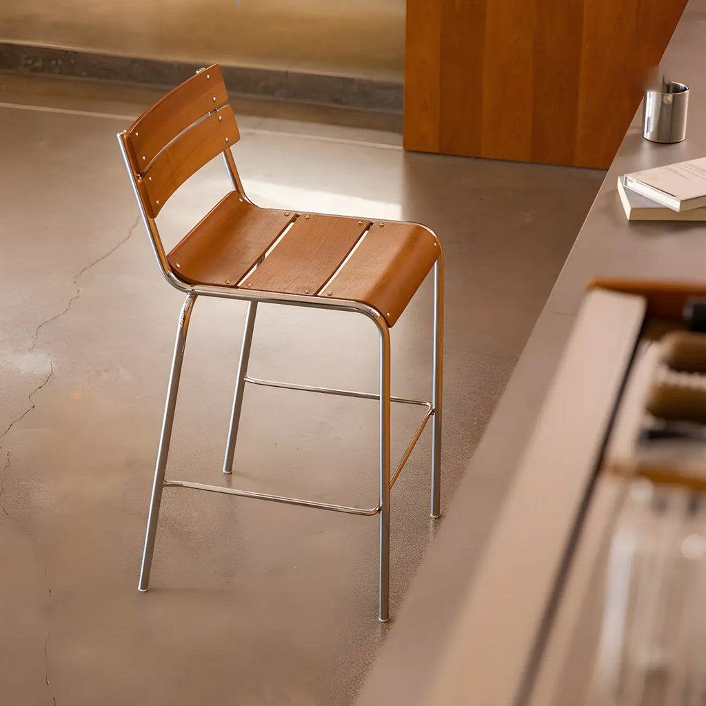 Durable Steel Frame Comfortable Brown Wood Back Bar Stool