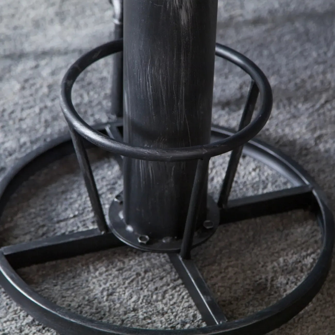 Adjustable Height Industrial Wood Metal Round Bar Table