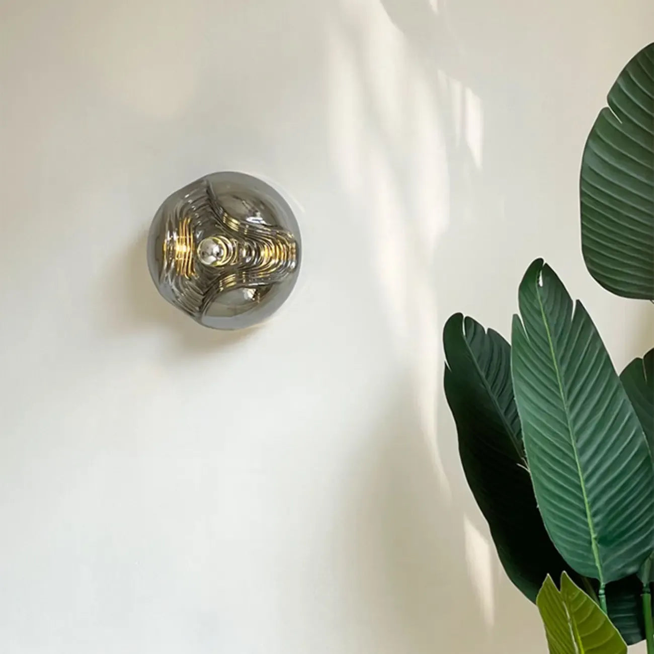 Contemporary Glass Clear Round Wall Sconce
