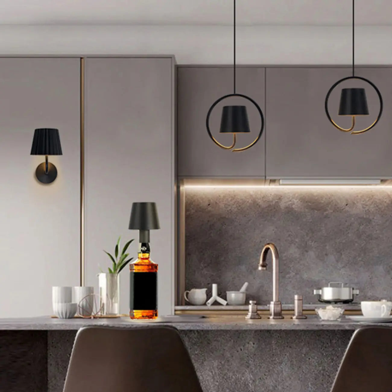 Black and White Metal Minimalist Wall Sconce