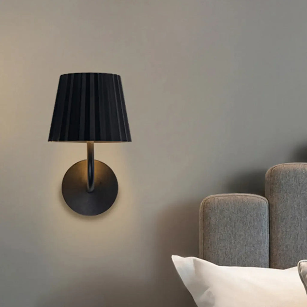 Black and White Metal Minimalist Wall Sconce