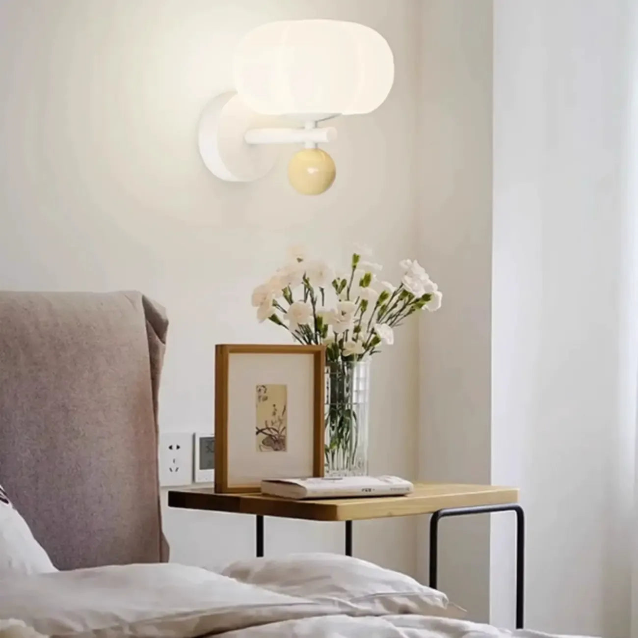 Elegant Pumpkin Wall Sconce with Resin Shade for Bedroom