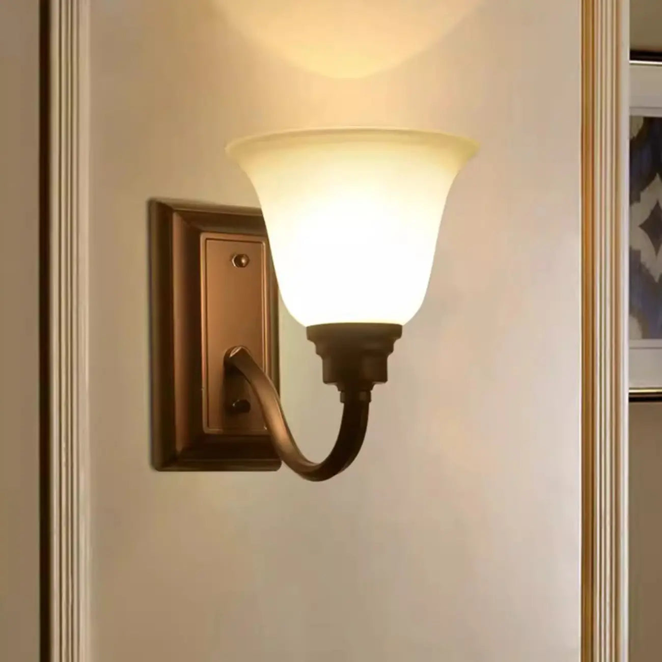 Classic Modern Bell Glass Wall Vanity Light for Bathroom