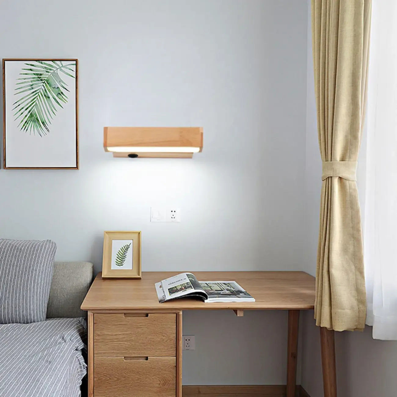 Rotatable Linear Wooden LED Wall Sconce for Bedside Decor