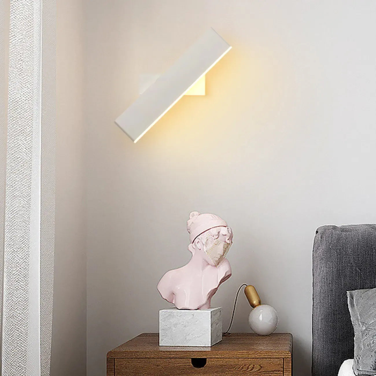 Modern Simple Linear Third Gear Adjustable Wall Sconce