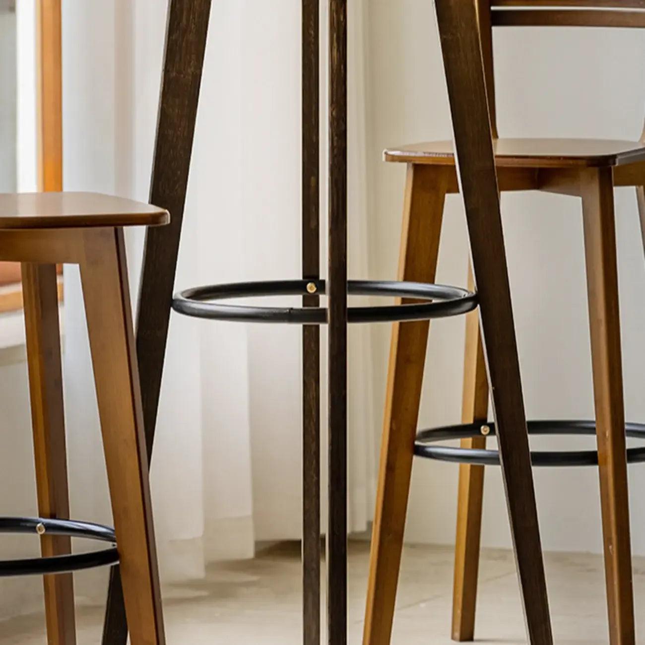 Modern Fixed Top Bamboo Orbicular Bar Tables