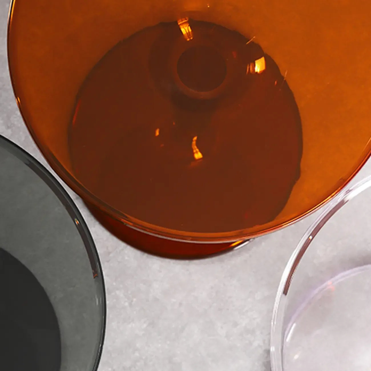 Minimalist Acrylic Tawny Round End Table