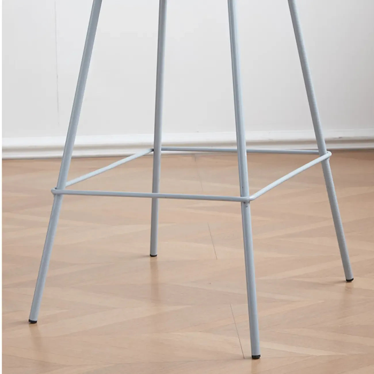 Modern Minimalist Metal Sleek Design Bar Stool