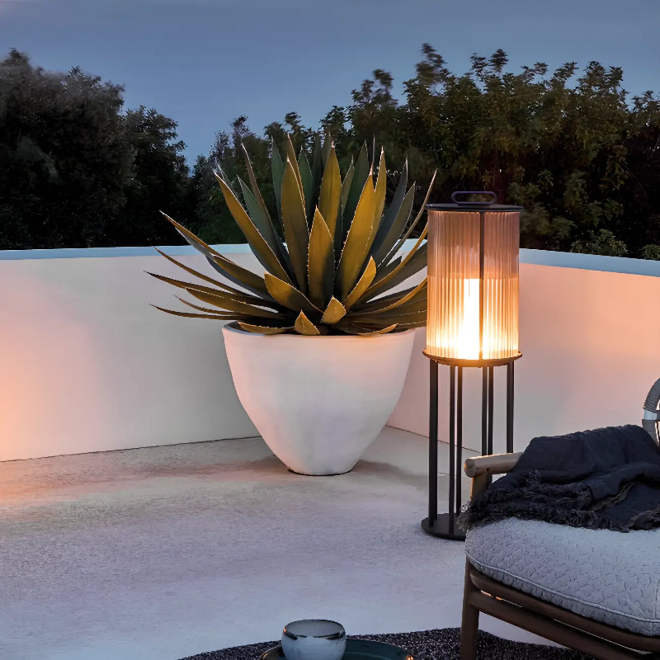 Vertical Strip Cylinder Portable Solar Outdoor Post Lights