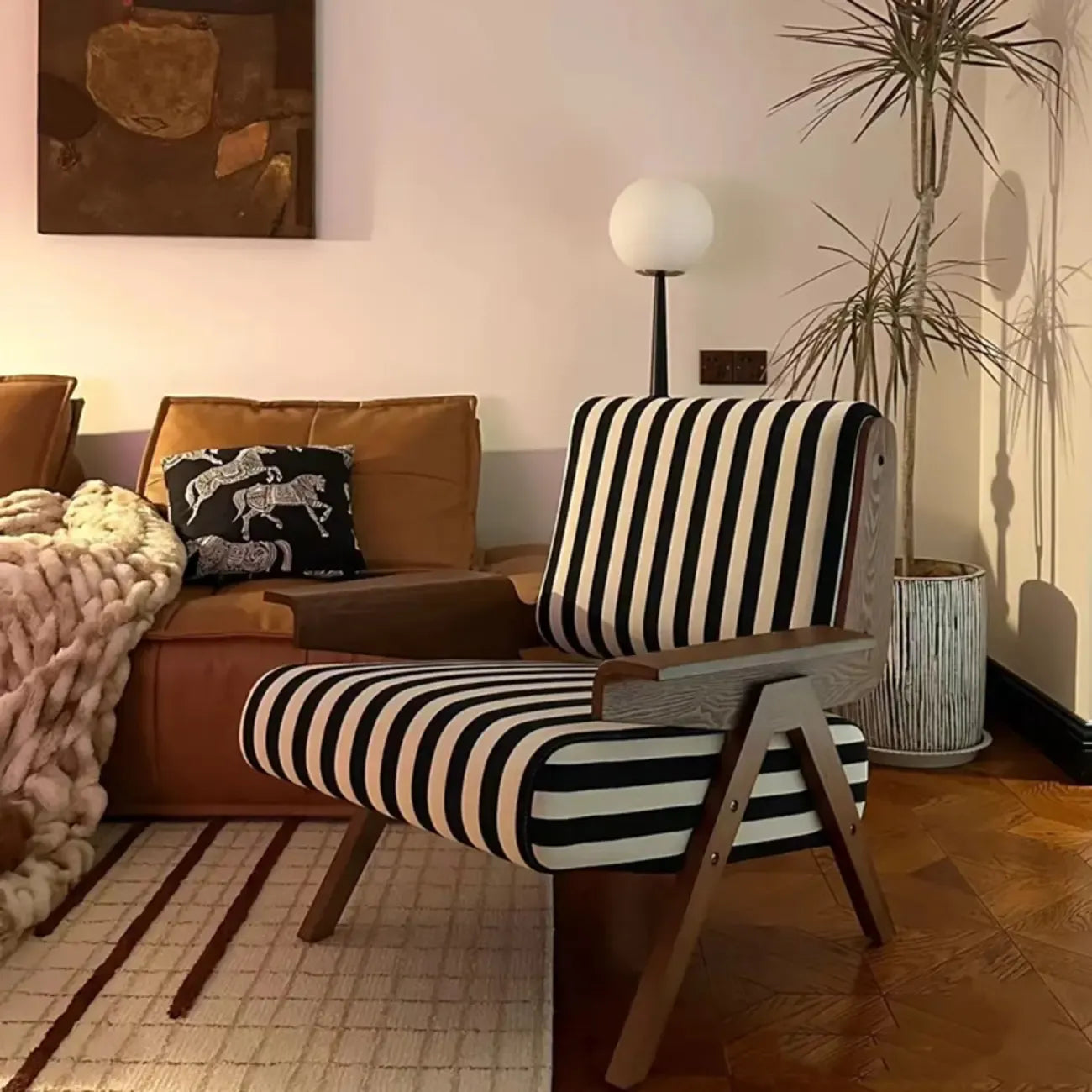 Modern Fabric Accent Chair with Wooden Frame for Living Room