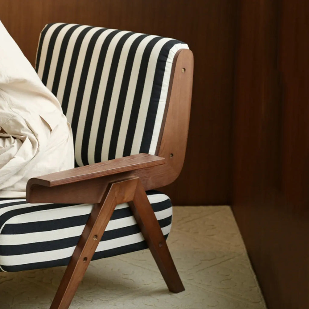Modern Fabric Accent Chair with Wooden Frame for Living Room
