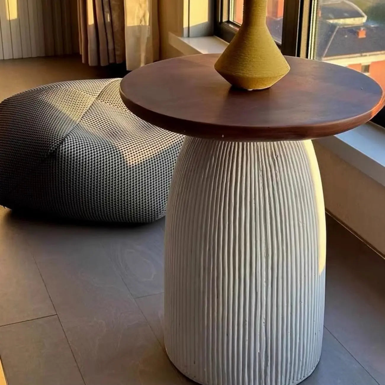 Living Room Brown Round Pedestal End Table