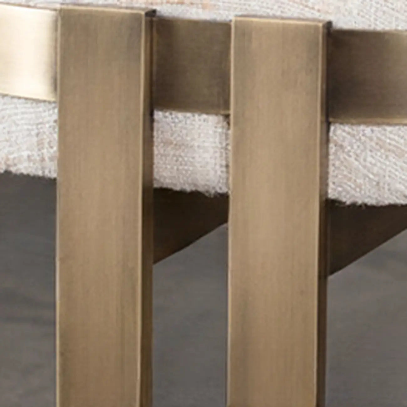 Comfort Beige Oval Metal Upholstered Entryway Bench
