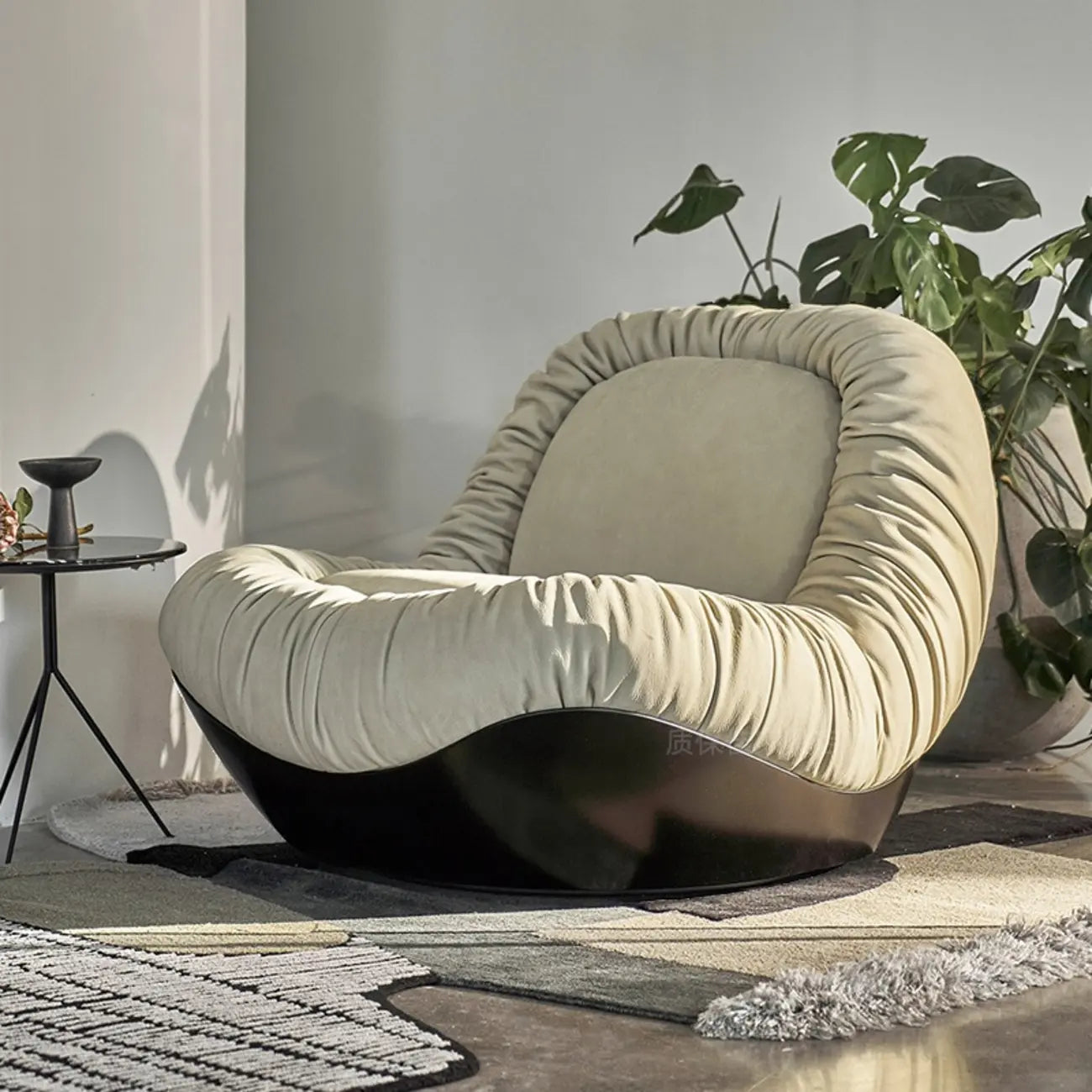 Contemporary Faux Leather Armless Person Side Chair