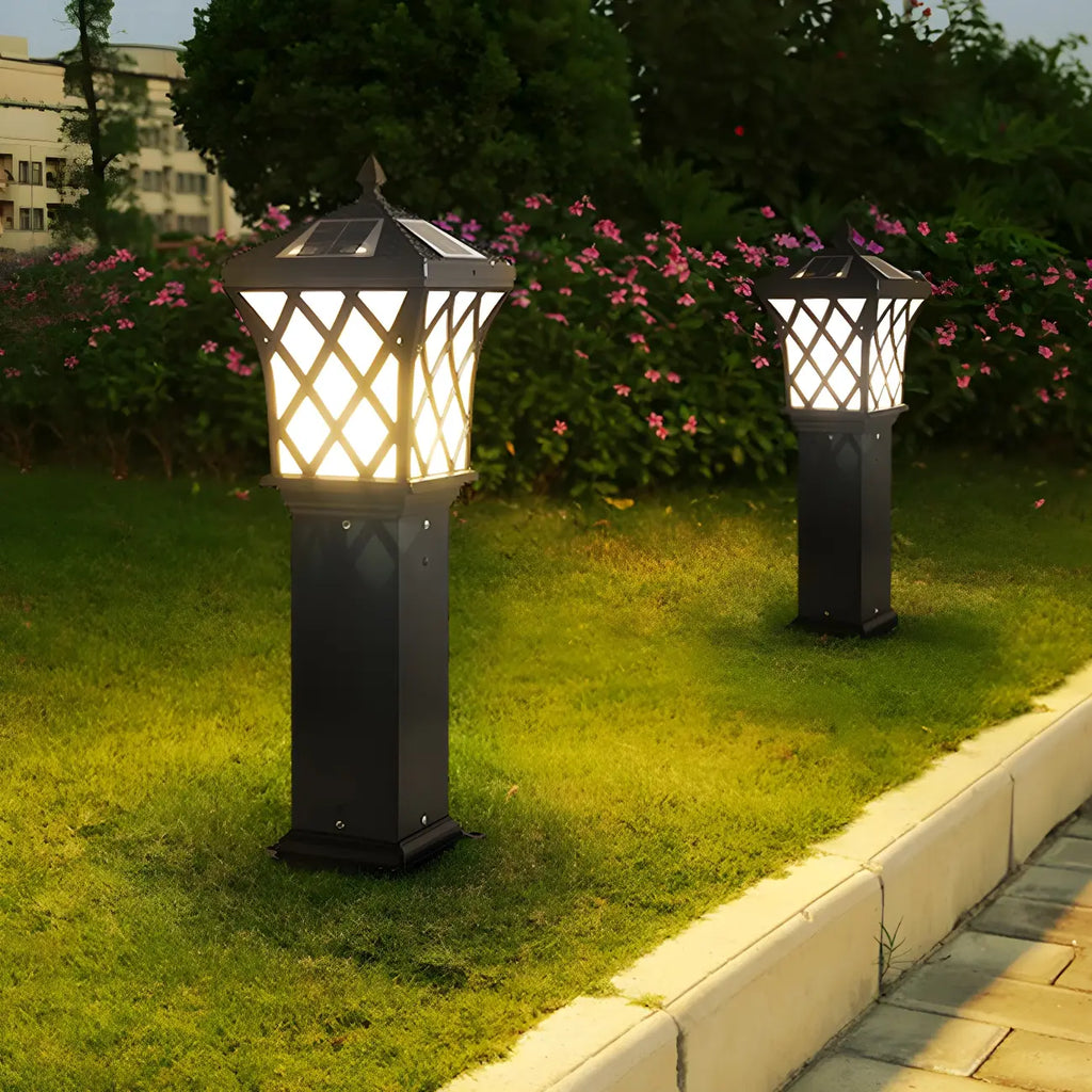 Black Vintage Courtyard Solar Landscape Lighting