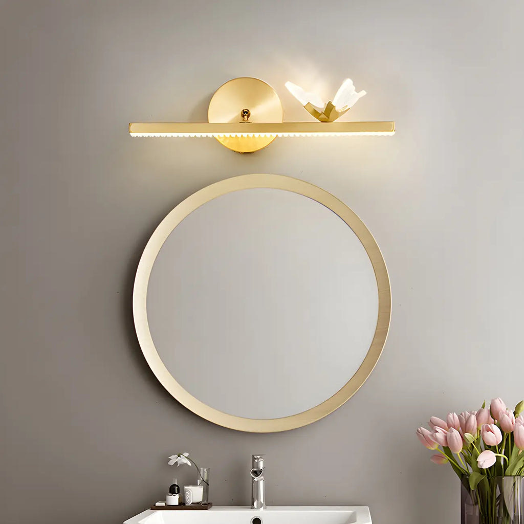 Elegant Linear LED Vanity Light with Gold Accent for Bathroom