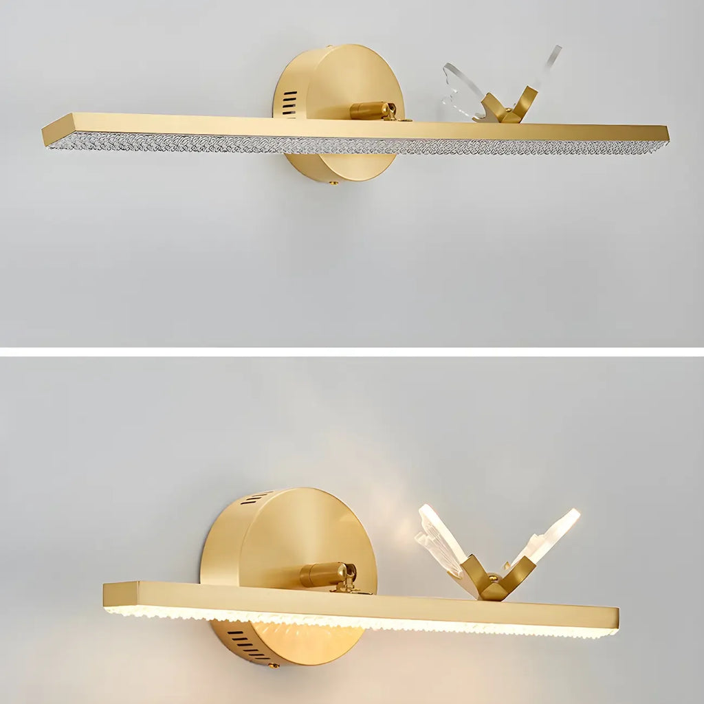 Elegant Linear LED Vanity Light with Gold Accent for Bathroom