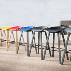Contemporary Black Metal Sleek Design Ergonomic Bar Stool