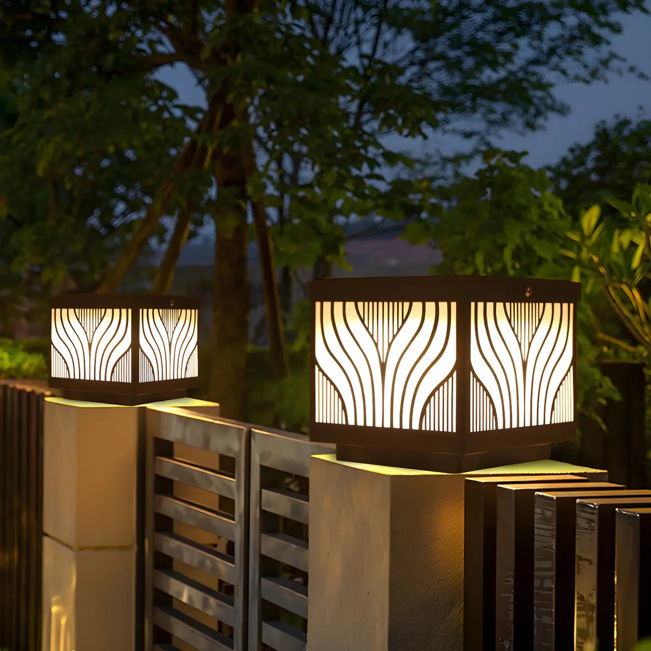 Black Striped Waterproof Solar Outdoor Post Lights