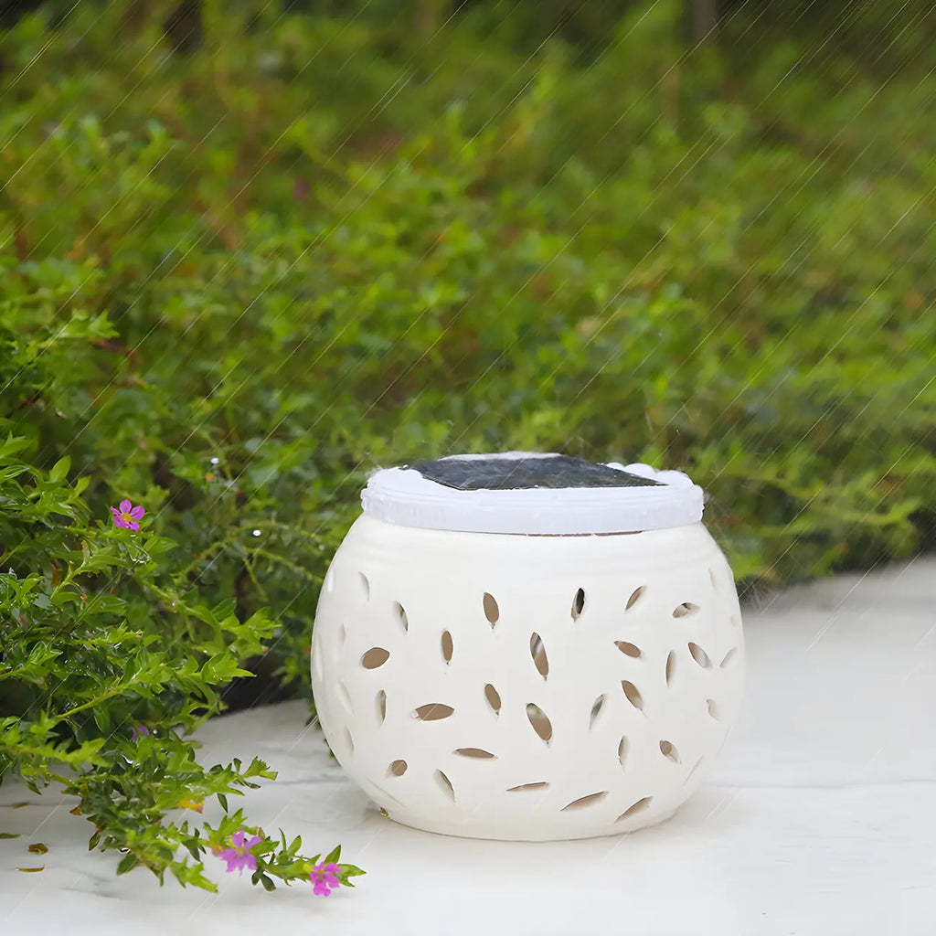 Decorative Hollowed White Ceramic Solar Outdoor Post Lights