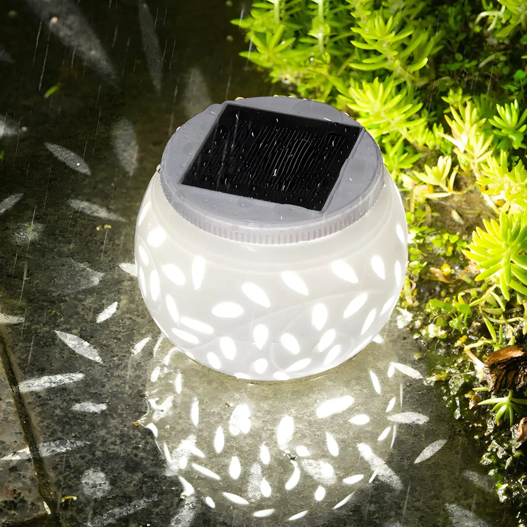 Decorative Hollowed White Ceramic Solar Outdoor Post Lights