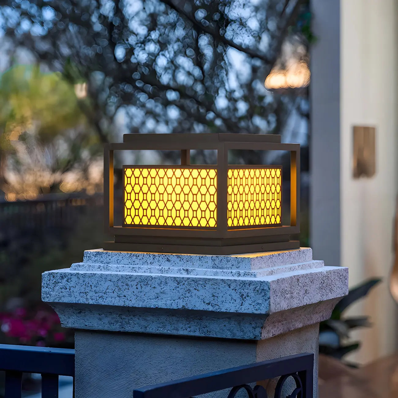3 Color Light Grid Metal Solar Outdoor Post Lights