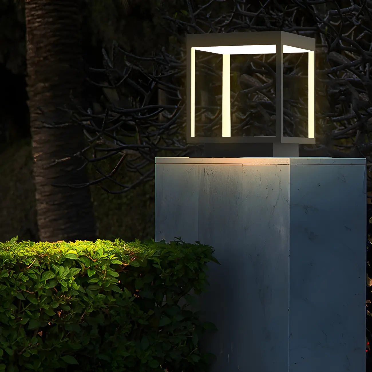 Black Metal Open Cube Ambient Post Cap Light