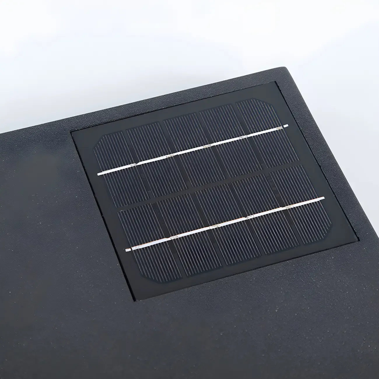Designed Eave Simple Black Metal Post Cap Light