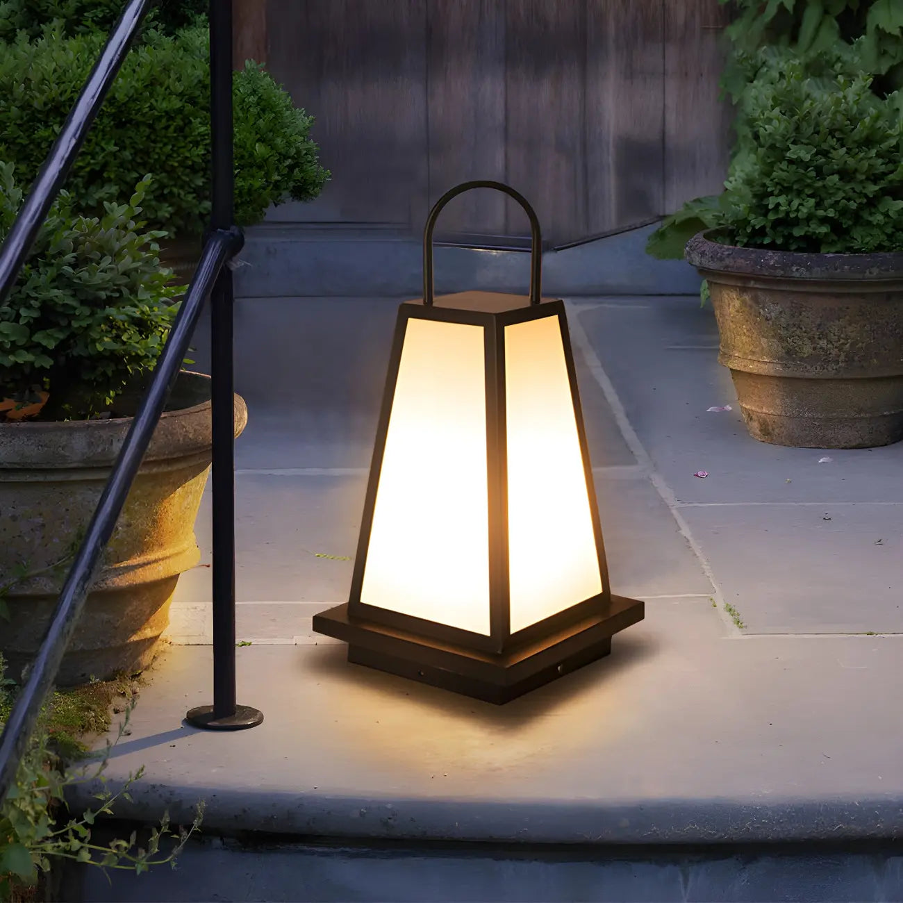 Black Metal Conical Post Cap Light with Handle
