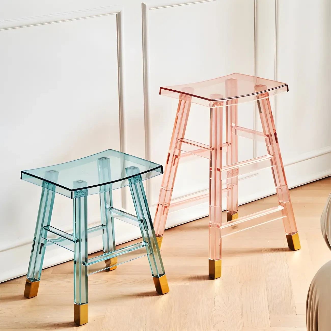 Vibrant Colors Acrylic Chic Coffee Chair Stackable Bar Stool